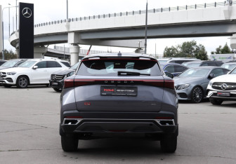 Подержанный автомобиль Omoda C5 2023 года (6 фото)