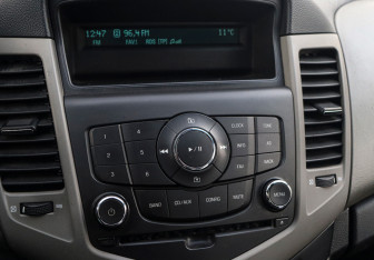 Подержанный автомобиль Chevrolet Cruze Sedan 2011 года (13 фото)