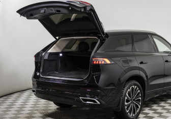 Подержанный автомобиль Jaecoo J8 2024 года (20 фото)