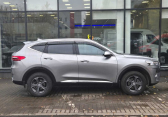 Подержанный автомобиль Haval F7 2021 года (4 фото)