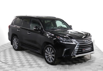 Подержанный автомобиль Lexus LX 2016 года (3 фото)