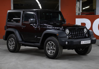 Подержанный автомобиль Jeep Wrangler 2014 года (3 фото)