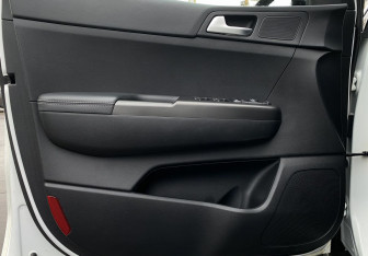 Подержанный автомобиль Kia Sportage 2019 года (11 фото)