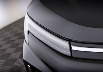 Подержанный автомобиль Москвич 3 2024 года (17 фото)