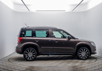 Подержанный автомобиль Skoda Yeti 2017 года (4 фото)