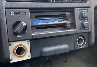 Подержанный автомобиль Москвич 2141 1990 года (13 фото)