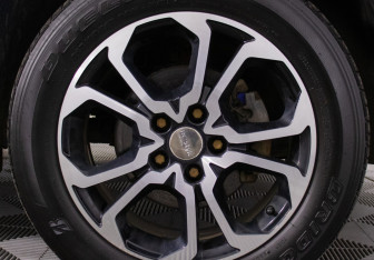 Подержанный автомобиль Renault Arkana 2019 года (18 фото)