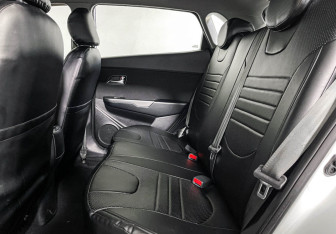 Подержанный автомобиль Kia Rio Hatchback 2016 года (10 фото)