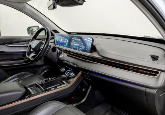 Подержанный автомобиль Exeed LX 2022 года (10 фото)