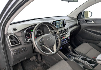 Подержанный автомобиль Hyundai Tucson 2019 года (16 фото)