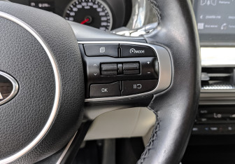 Подержанный автомобиль Kia K5 2021 года (27 фото)