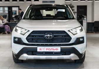 Новый Toyota RAV4 2025 (2 фото)