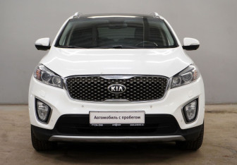 Подержанный автомобиль Kia Sorento 2016 года (2 фото)