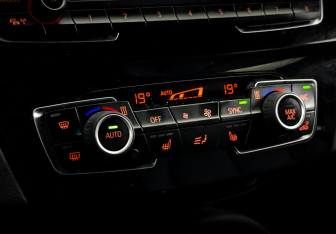 Подержанный автомобиль BMW X2 2021 года (26 фото)