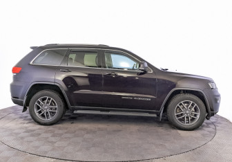 Подержанный автомобиль Jeep Grand Cherokee 2019 года (4 фото)