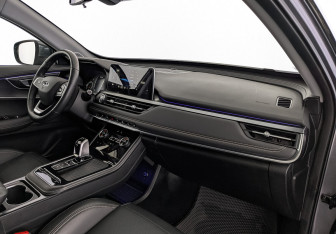 Подержанный автомобиль Chery Tiggo 8 2022 года (13 фото)