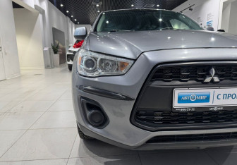 Подержанный автомобиль Mitsubishi ASX 2014 года (9 фото)