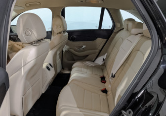 Подержанный автомобиль Mercedes-Benz GLC Coupe 2021 года (18 фото)