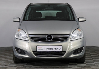 Подержанный автомобиль Opel Zafira Compactvan 2008 года (2 фото)
