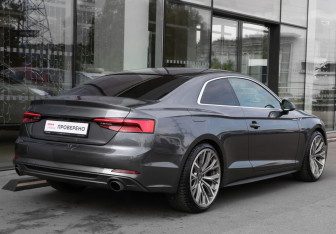 Подержанный автомобиль Audi A5 Coupe 2016 года (5 фото)
