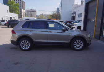 Подержанный автомобиль Volkswagen Tiguan 2020 года (4 фото)