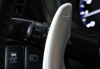 Подержанный автомобиль Mitsubishi Outlander 2014 года (22 фото)