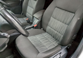 Подержанный автомобиль Skoda Octavia Liftback 2013 года (13 фото)