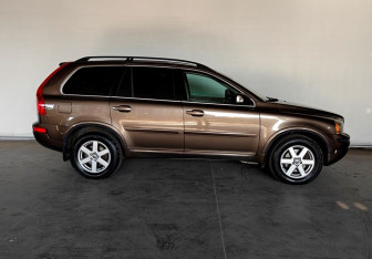 Подержанный автомобиль Volvo XC90 2012 года (8 фото)
