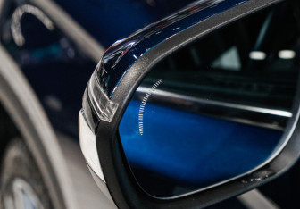 Подержанный автомобиль Geely Monjaro 2023 года (14 фото)