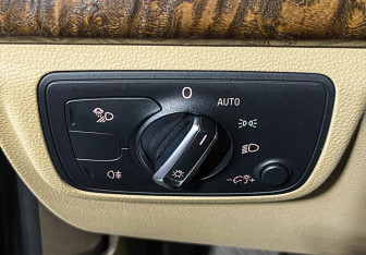 Подержанный автомобиль Audi A7 2012 года (15 фото)