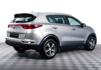Подержанный автомобиль Kia Sportage 2016 года (5 фото)