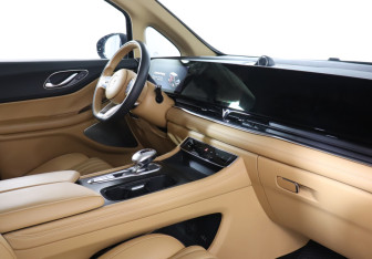 Подержанный автомобиль Voyah Dream 2023 года (9 фото)