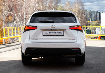 Подержанный автомобиль Lexus NX 2017 года (4 фото)