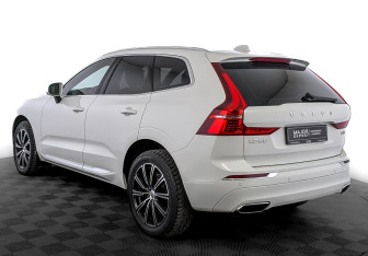 Подержанный автомобиль Volvo XC60 2020 года (7 фото)