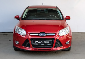 Подержанный автомобиль Ford Focus Hatchback 2012 года (2 фото)