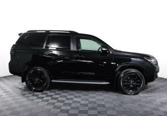 Подержанный автомобиль Toyota Land Cruiser Prado 2020 года (4 фото)