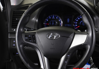 Подержанный автомобиль Hyundai i40 Sedan 2012 года (13 фото)