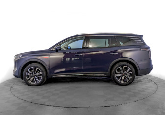 Новый Hongqi HS7 2025 (3 фото)