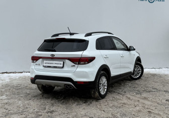 Подержанный автомобиль Kia Rio Hatchback 2019 года (5 фото)