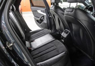 Подержанный автомобиль Audi A4 Sedan 2016 года (13 фото)