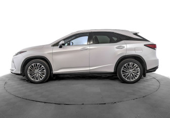 Подержанный автомобиль Lexus RX 2019 года (8 фото)