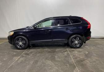 Подержанный автомобиль Volvo XC60 2011 года (8 фото)