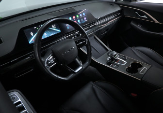 Подержанный автомобиль Omoda C5 2023 года (7 фото)