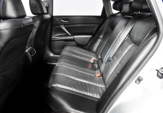 Подержанный автомобиль Nissan Teana 2012 года (15 фото)