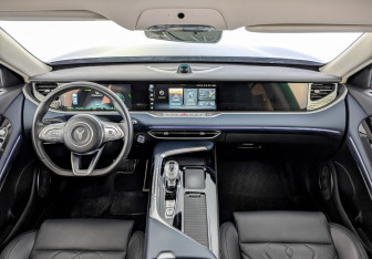 Подержанный автомобиль Voyah Free 2023 года (14 фото)