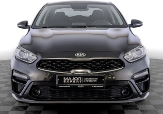 Подержанный автомобиль Kia Cerato Sedan 2020 года (2 фото)
