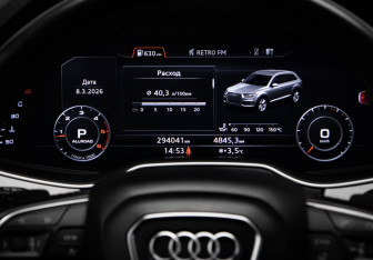 Подержанный автомобиль Audi Q7 2016 года (11 фото)