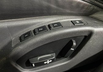 Подержанный автомобиль Volvo XC70 2011 года (14 фото)