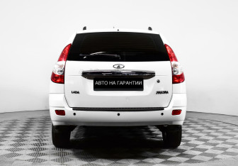 Подержанный автомобиль LADA (ВАЗ) Priora Wagon 2012 года (6 фото)