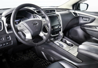 Подержанный автомобиль Nissan Murano Suv 2021 года (10 фото)